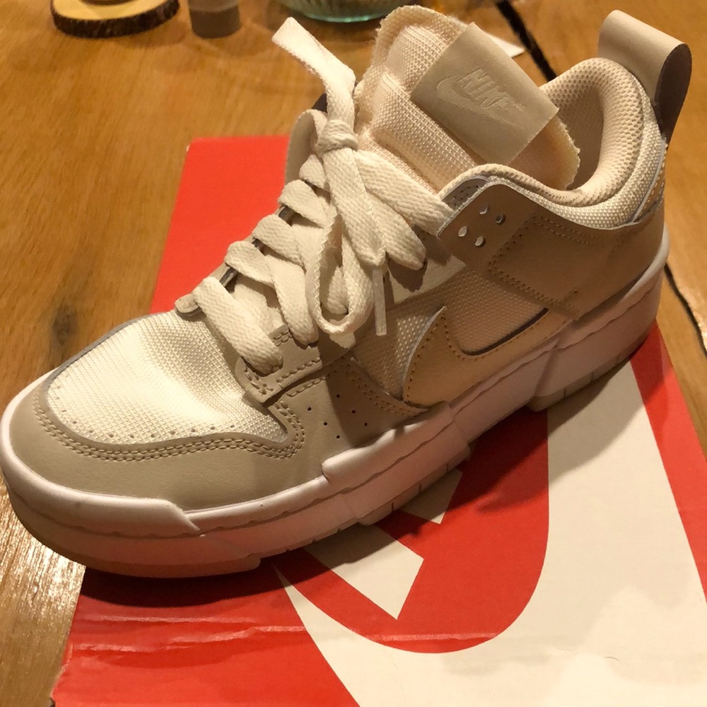 Nike dunk low disrupt Size 7 White-Desert Sand